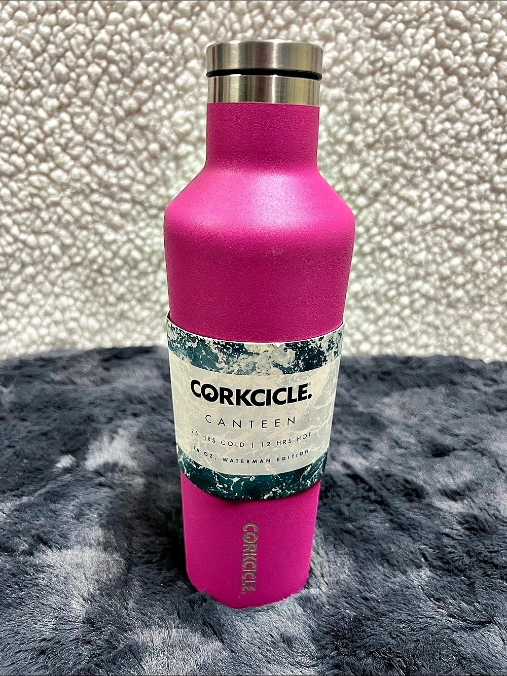 Corkcicle Canteen Waterman Edition 16 oz Pink & Silver Water Bottle.  NWT.